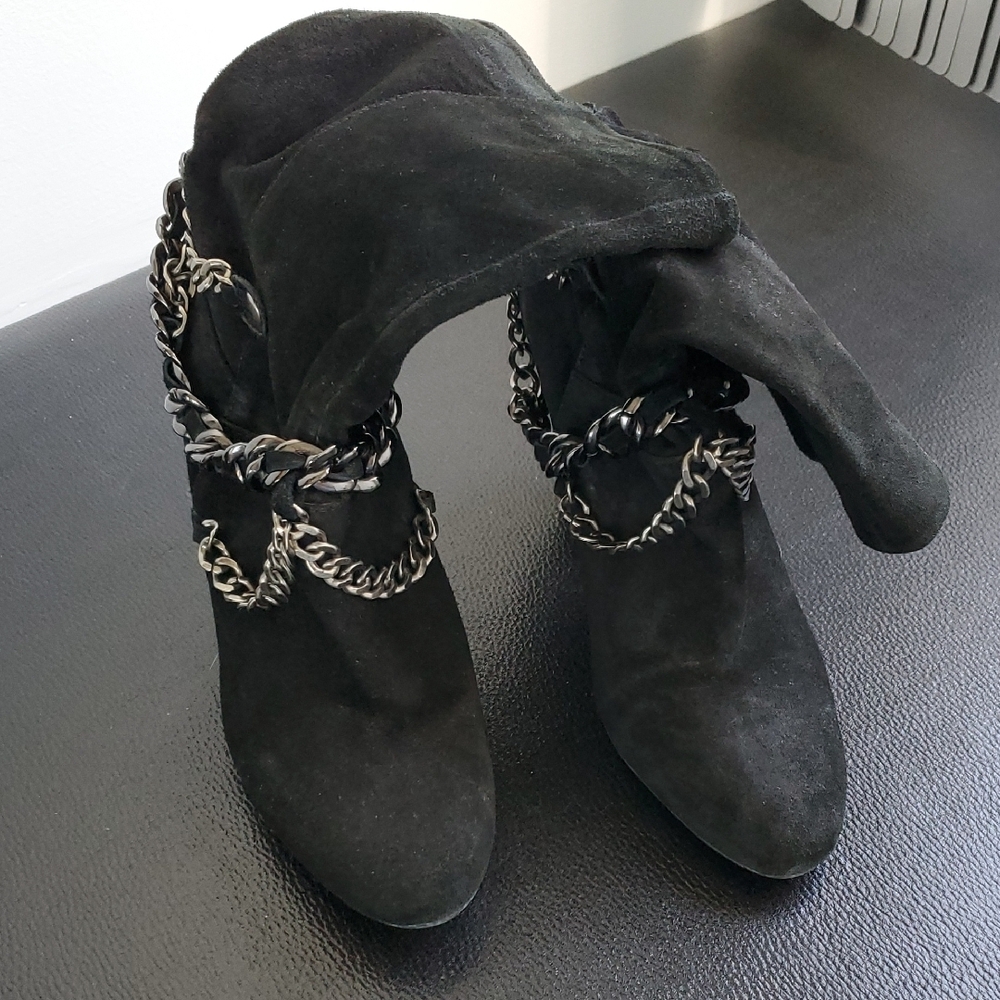 Nine West Black Heeled Boots with Chain Detail